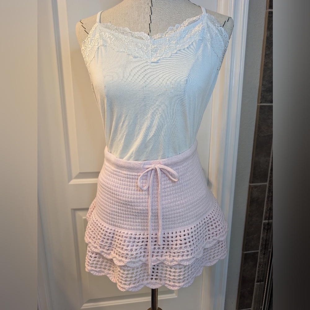 Wild Fable Light Pink Tiered Crochet Mini Skirt NWT Boho Beach Feminine - Picture 2 of 6